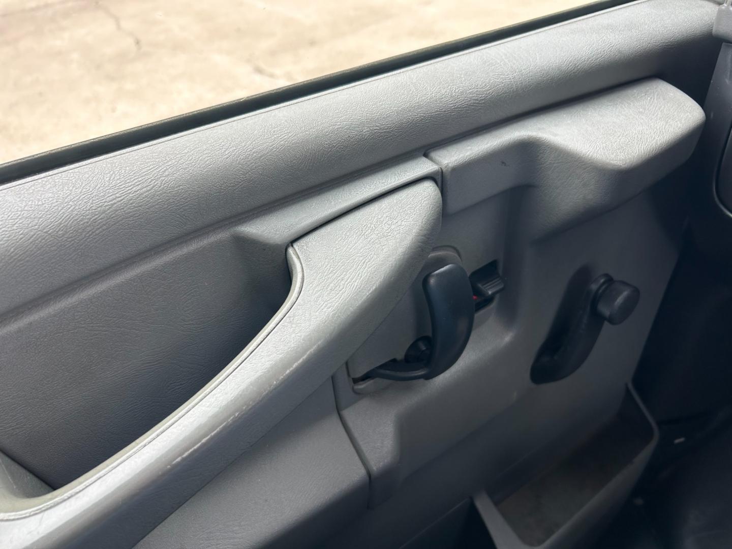2012 White /Gray Chevrolet Express 2500 Cargo (1GCWGFCB4C1) with an 6.0L V8 OHV 16V FFV engine, 6-Speed Automatic transmission, located at 17760 Hwy 62, Morris, OK, 74445, (918) 733-4887, 35.609104, -95.877060 - Photo#10